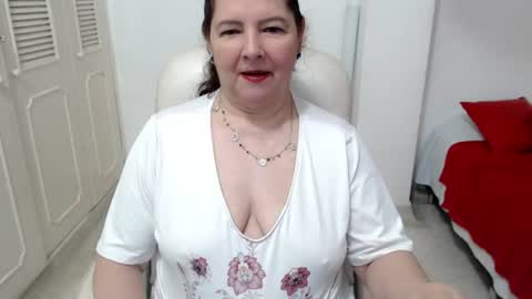 Snapshot of leonela_69 chatting on 06/10/26, 10:41 leonela online show from 06/10/26, 10:41
