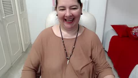 Snapshot of leonela_69 chatting on 06/26/26, 11:42 leonela online show from 06/26/26, 11:42