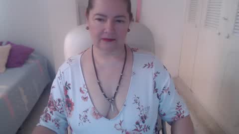Snapshot of leonela_69 chatting on 07/15/26, 08:25 leonela online show from 07/15/26, 08:25