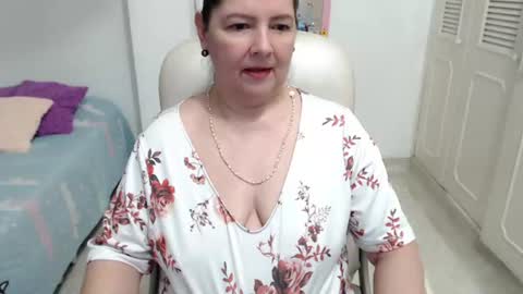 Snapshot of leonela_69 chatting on 07/23/26, 01:58 leonela online show from 07/23/26, 01:58