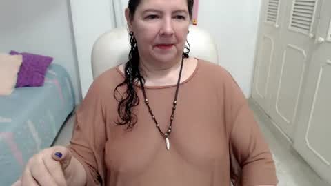 Snapshot of leonela_69 chatting on 07/24/26, 12:19 leonela online show from 07/24/26, 12:19