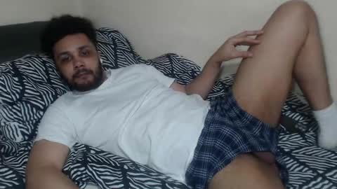 Snapshot of leonevans33 chatting on 03/01/26, 01:51 LSE online show from 03/01/26, 01:51