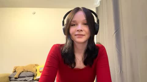 Snapshot of leonidadesantiago chatting on 05/24/26, 11:04 Reily online show from 05/24/26, 11:04