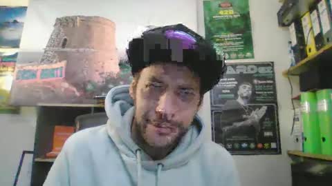 leonidascum online show from 11/29/25, 09:34