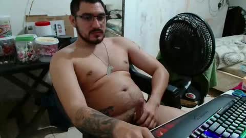 Snapshot of leonino231 chatting on 11/21/25, 05:17 leonino231 online show from 11/21/25, 05:17