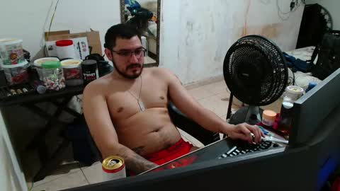 Snapshot of leonino231 chatting on 11/28/25, 10:23 leonino231 online show from 11/28/25, 10:23