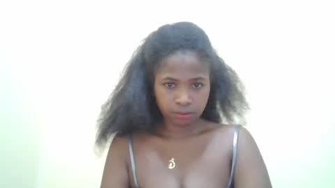 leonnetta online show from 04/18/26, 09:37