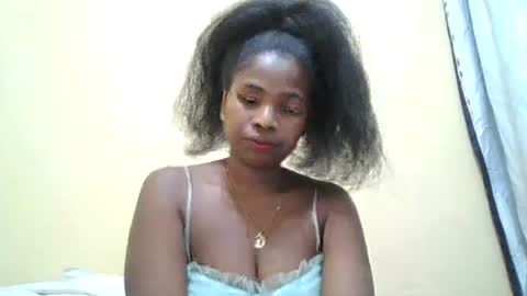 leonnetta online show from 04/19/26, 09:41