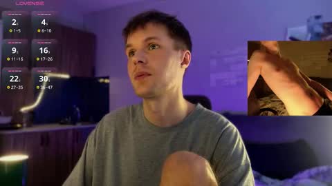 Leon online show from 03/19/26, 01:42