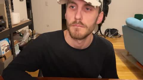 Leon online show from 12/16/24, 04:05