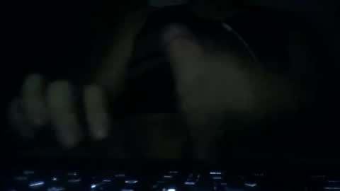 Snapshot of leoonel_95 chatting on 10/21/25, 04:57 leoonel_95 online show from 10/21/25, 04:57