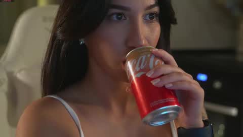 Leora online show from 09/26/25, 05:17