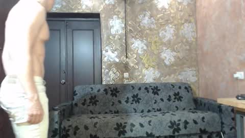 leoroman online show from 09/12/25, 04:29