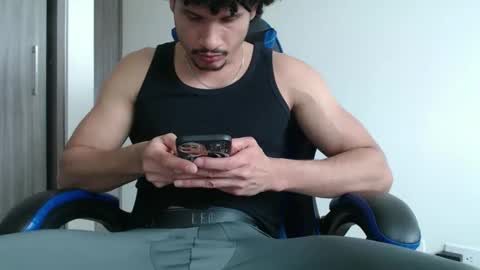 Snapshot of leostorm25 chatting on 10/24/25, 06:59 leostorm25 online show from 10/24/25, 06:59