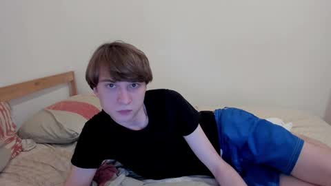 Snapshot of leraimcute chatting on 01/11/26, 05:51 Daniel online show from 01/11/26, 05:51