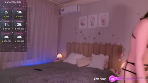 Nicole Moore online show from 01/18/25, 06:10