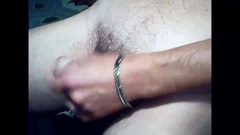 Snapshot of leroi_1981_ chatting on 10/08/25, 03:42 leroi_1981_ online show from 10/08/25, 03:42