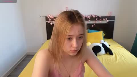 Snapshot of lerryelle chatting on 06/11/26, 06:22 Lerry online show from 06/11/26, 06:22