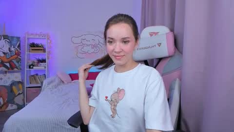 Valerie online show from 10/22/25, 03:07