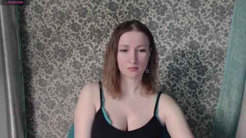 Snapshot of lesanamagic chatting on 12/14/24, 08:40 LesanaMagic online show from 12/14/24, 08:40
