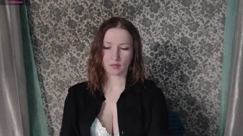 Snapshot of lesanamagic chatting on 12/24/24, 10:06 LesanaMagic online show from 12/24/24, 10:06