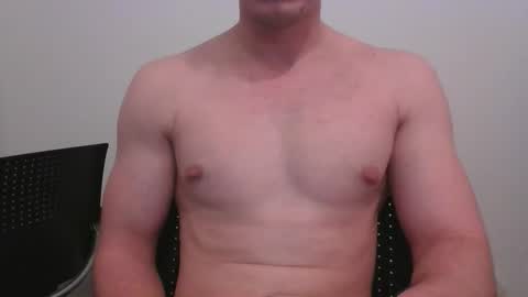 Snapshot of lesbianunicorn1 chatting on 01/14/26, 04:01 lesbianunicorn1 online show from 01/14/26, 04:01