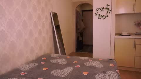 Lesley online show from 11/30/25, 12:31