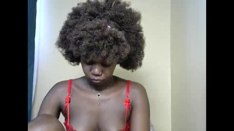 leslie online show from 03/09/25, 01:04