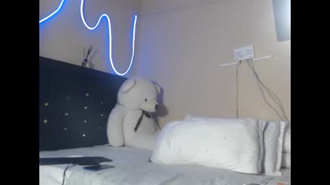 leslie online show from 09/12/25, 11:15