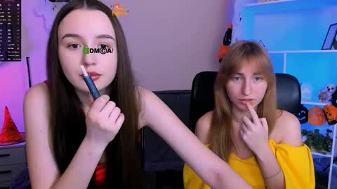 leslie_bird online show from 11/04/25, 12:26