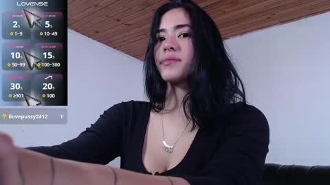Snapshot of leslieblack_ chatting on 01/08/25, 05:59 leslie online show from 01/08/25, 05:59