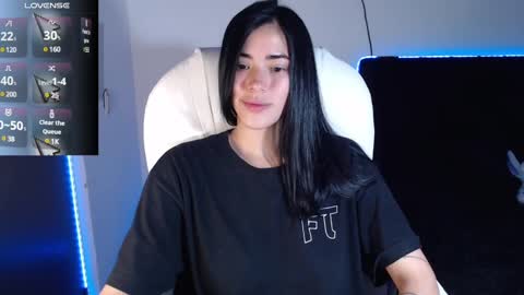 Snapshot of leslieblack_ chatting on 03/07/25, 11:38 leslie online show from 03/07/25, 11:38
