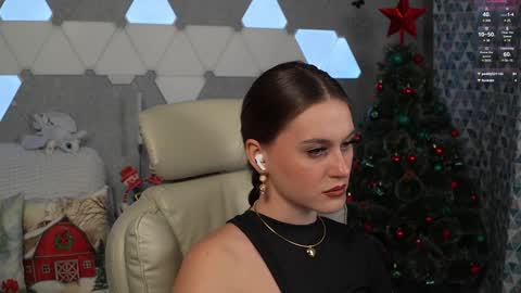 Snapshot of lesliekorfs chatting on 12/10/24, 10:05 LeslieKorfs online show from 12/10/24, 10:05