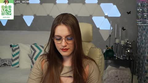 Snapshot of lesliekorfs chatting on 01/26/25, 12:26 LeslieKorfs online show from 01/26/25, 12:26