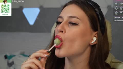 Snapshot of lesliekorfs chatting on 01/27/25, 01:59 LeslieKorfs online show from 01/27/25, 01:59