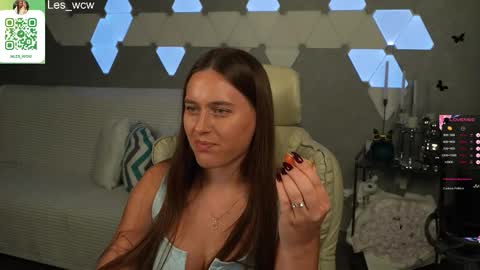 Snapshot of lesliekorfs chatting on 09/27/25, 11:43 LeslieKorfs online show from 09/27/25, 11:43