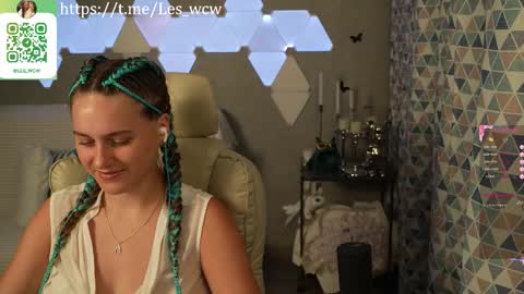 Snapshot of lesliekorfs chatting on 10/05/25, 10:18 LeslieKorfs online show from 10/05/25, 10:18