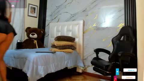 I am here from Monday to Friday from 730 am to 130 pm Colombia time and saturday from 500 am to 1000 am .... Soon Blue page online show from 02/16/26, 11:17