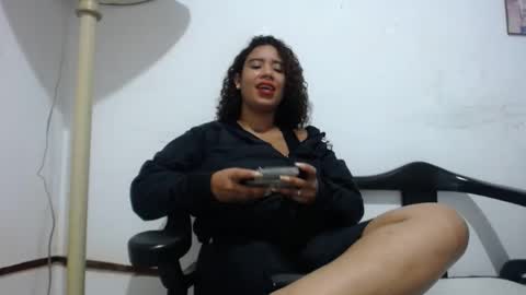 lesly online show from 03/03/25, 02:04