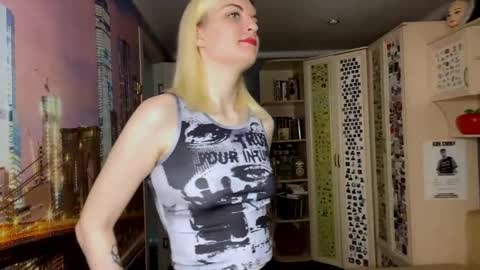 Kate online show from 05/16/26, 10:12