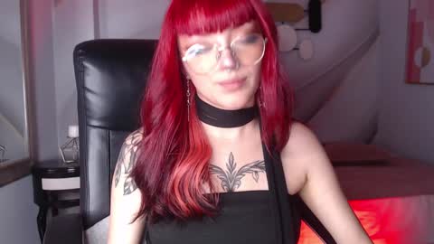 Snapshot of lessboobs_gh chatting on 01/08/25, 12:05 Less  online show from 01/08/25, 12:05