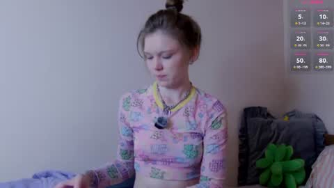 Lessy online show from 07/10/26, 03:22