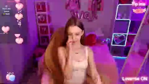 Snapshot of lesyahayes chatting on 02/13/25, 05:11 Lesya online show from 02/13/25, 05:11