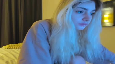 lesyaliss online show from 03/30/26, 12:22