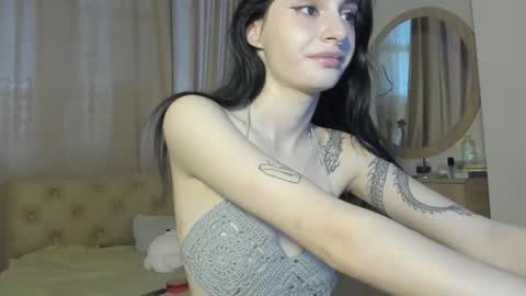 Snapshot of lesyaliss chatting on 07/19/26, 04:33 lesyaliss online show from 07/19/26, 04:33