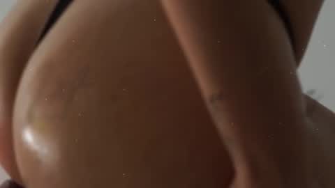 Letizia Fulkers online show from 04/22/26, 02:18