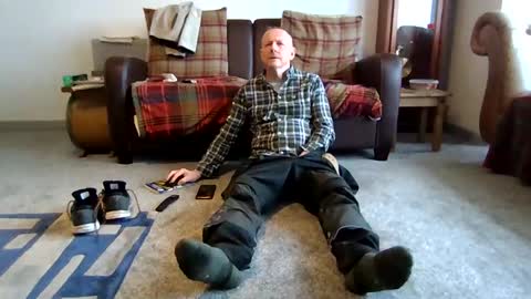 Snapshot of letmestrip chatting on 12/14/25, 12:43 paul online show from 12/14/25, 12:43