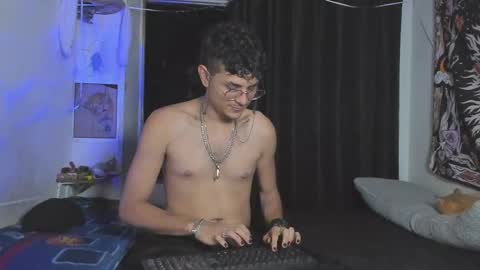 Snapshot of letrip__ chatting on 01/11/25, 04:27 letrip online show from 01/11/25, 04:27