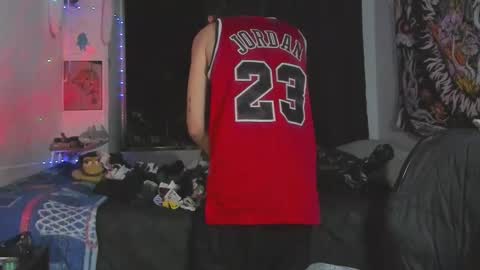 Snapshot of letrip__ chatting on 01/12/25, 04:10 letrip online show from 01/12/25, 04:10