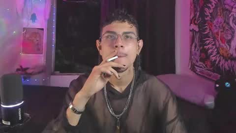 Snapshot of letrip__ chatting on 01/14/25, 03:43 letrip online show from 01/14/25, 03:43